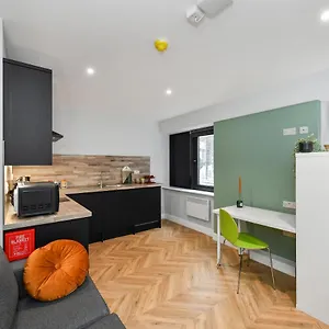 https://the-varsity-nottingham.hotelsin-nottingham.com